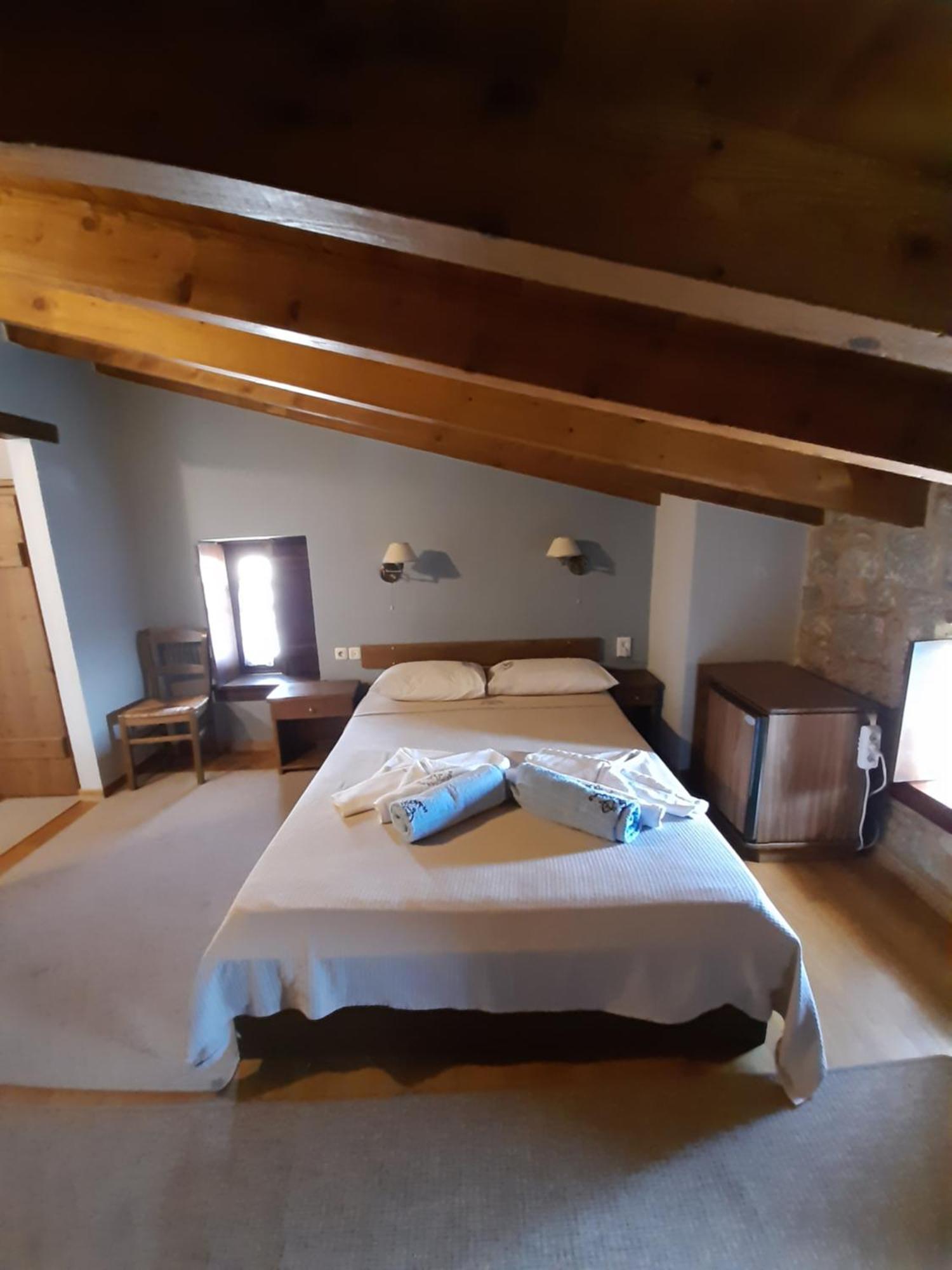 Pyrgoi Theodorakaki: O Gerolimenas Hotel Værelse billede